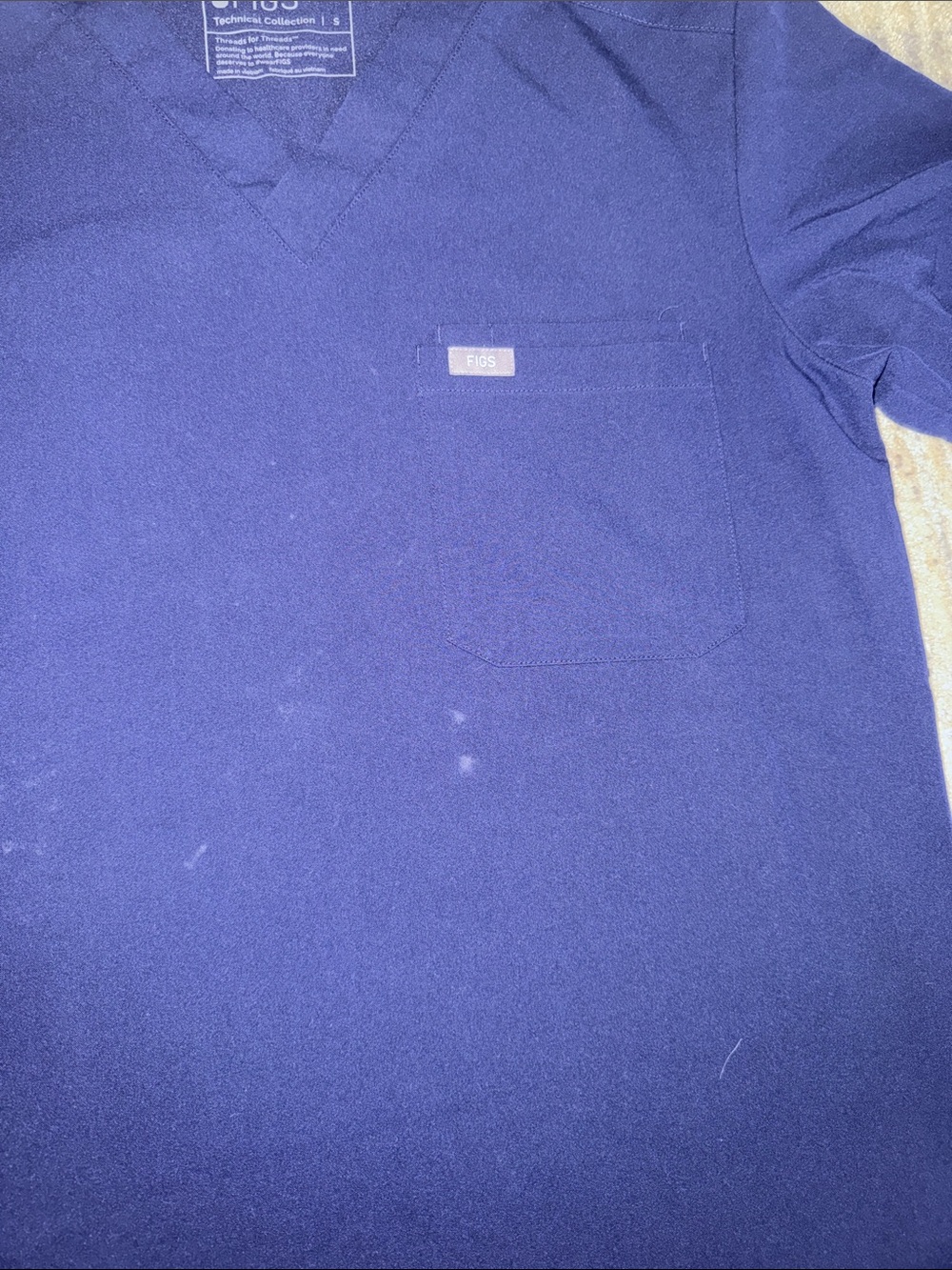 Figs Women’s Navy Scrub Top and Jogger Pants with Cream Drawstrings - Technical - Picture 4 of 16